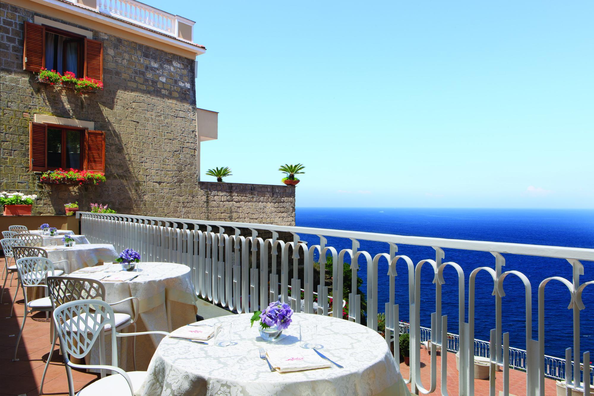 Hotel Corallo Sorrento Sant'Agnello Exterior photo