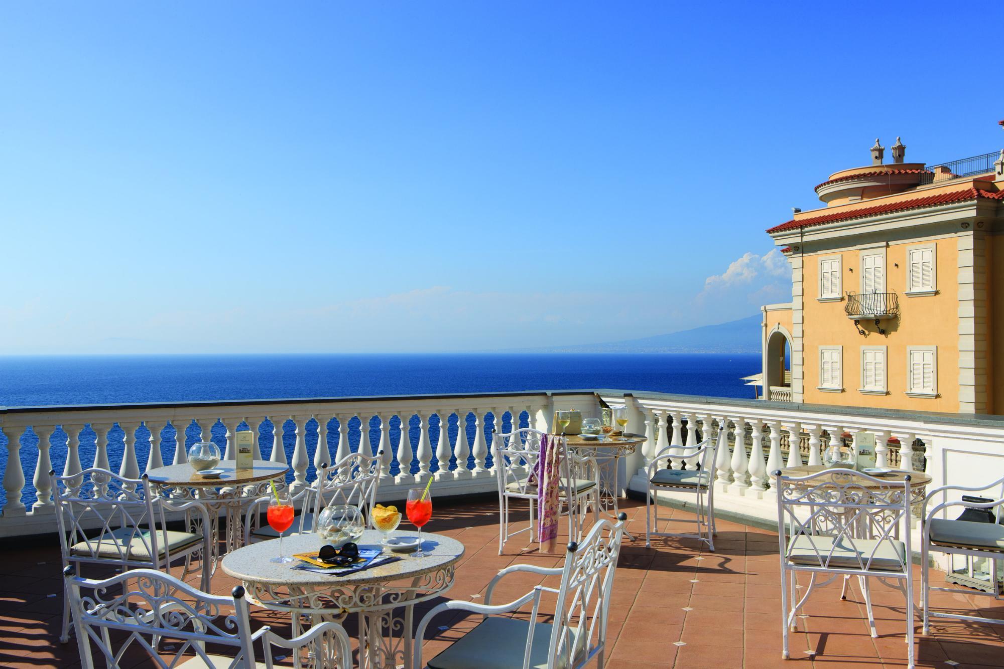 Hotel Corallo Sorrento Sant'Agnello Exterior photo