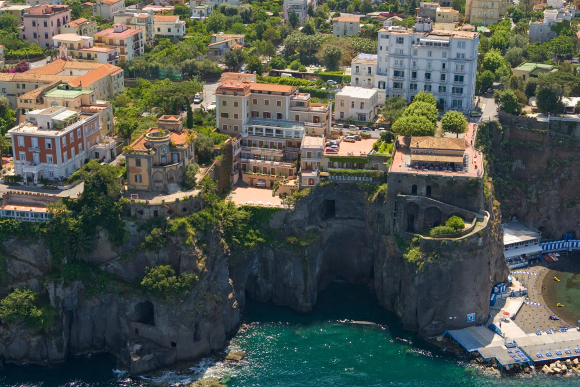 Hotel Corallo Sorrento Sant'Agnello Exterior photo