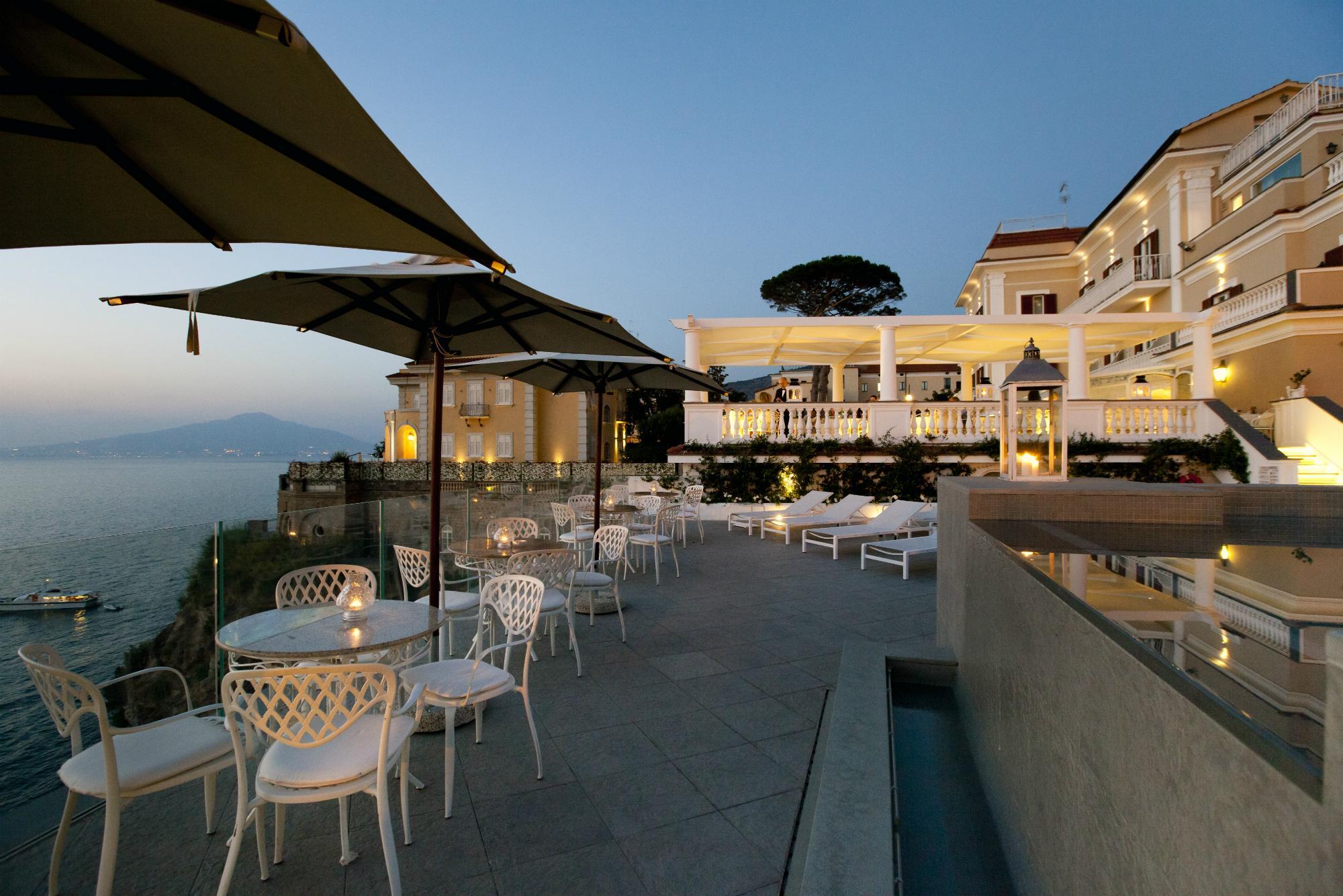 Hotel Corallo Sorrento Sant'Agnello Exterior photo